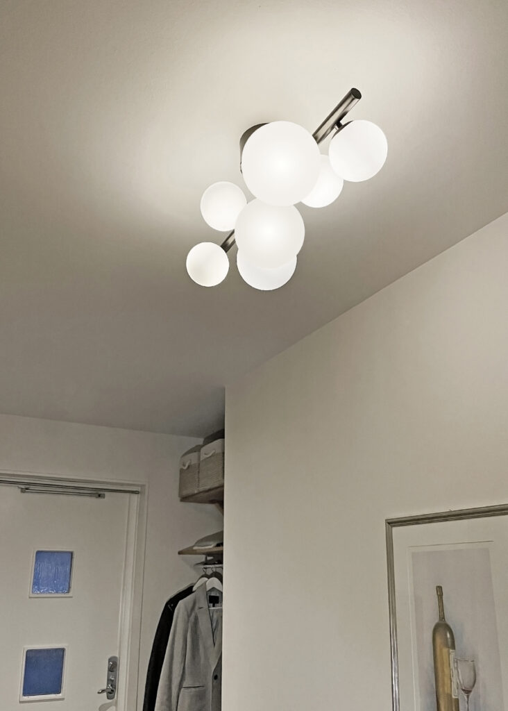 MOLEKYL ceiling lamp