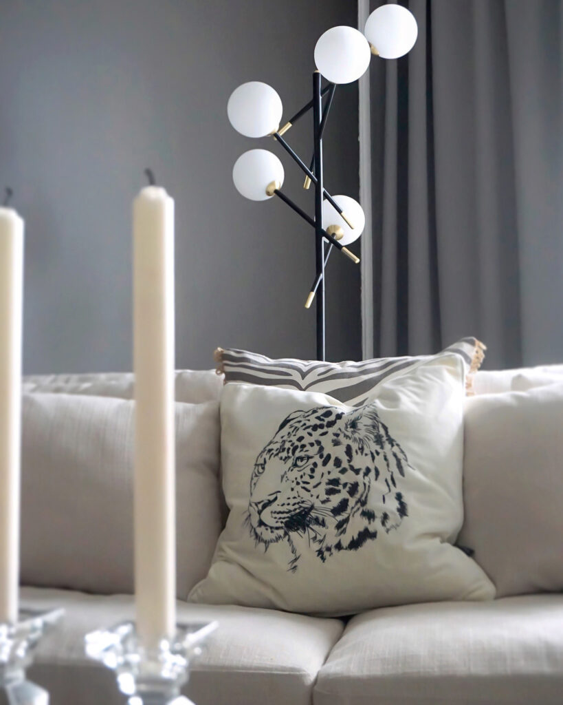 AKROBAT floor lamp