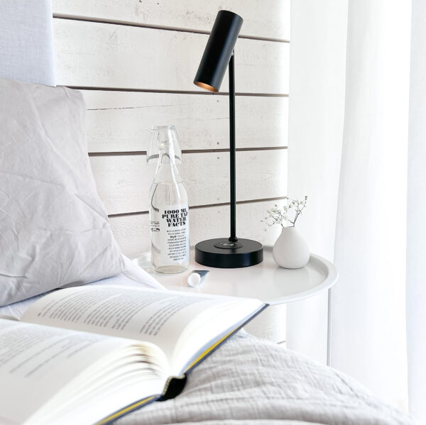 TABELA table lamp with wireless charger and USB