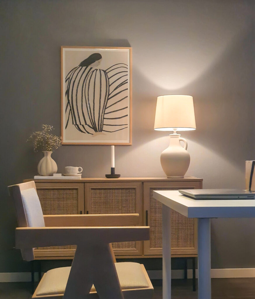 ATHENA table lamp, off-white