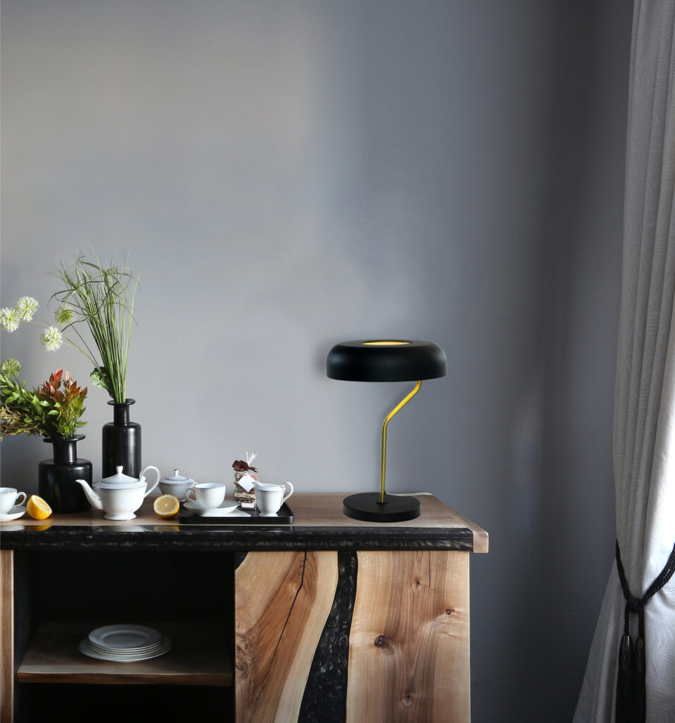 BREMEN table lamp