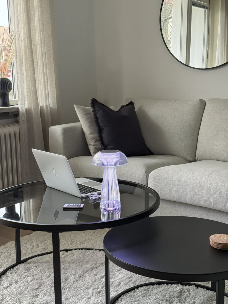 FUNGI rechargeable table lamp