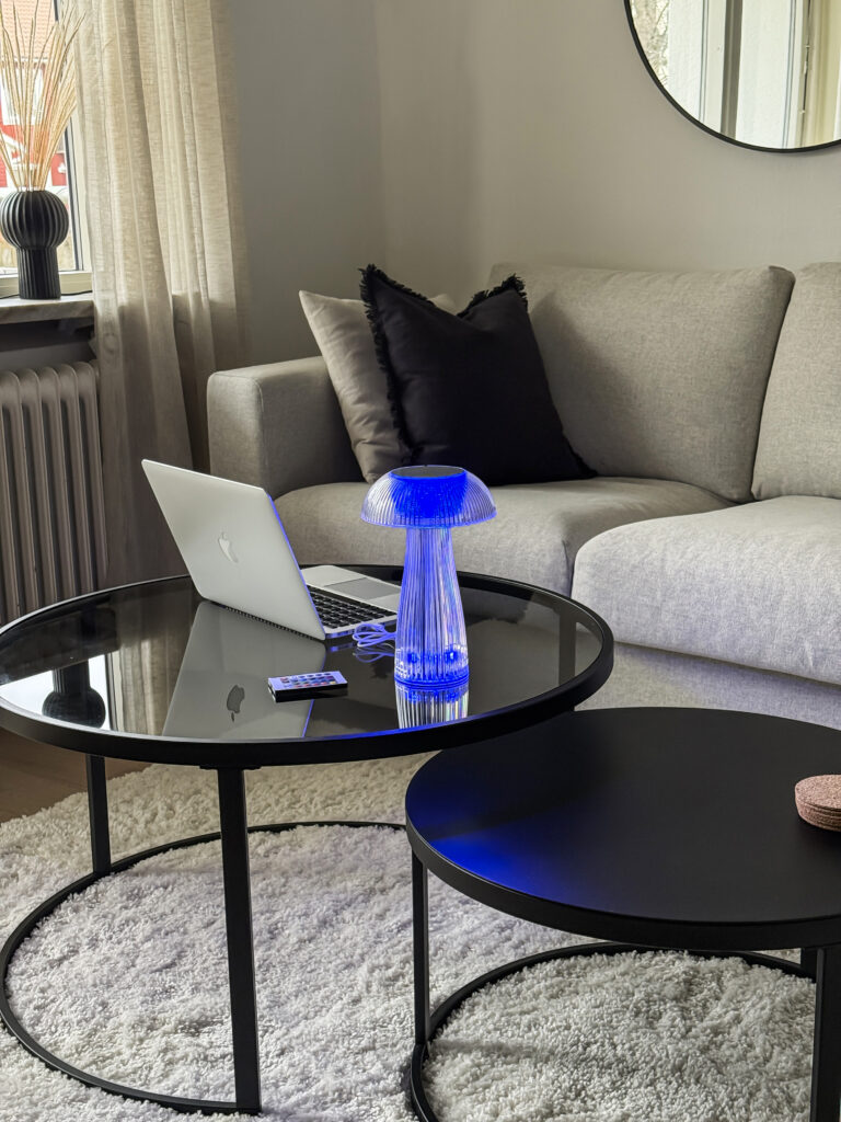 FUNGI rechargeable table lamp