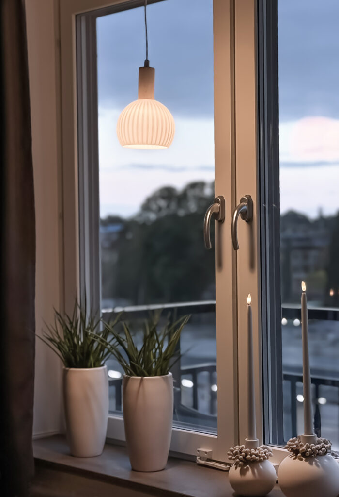 LAPPONIA window pendant