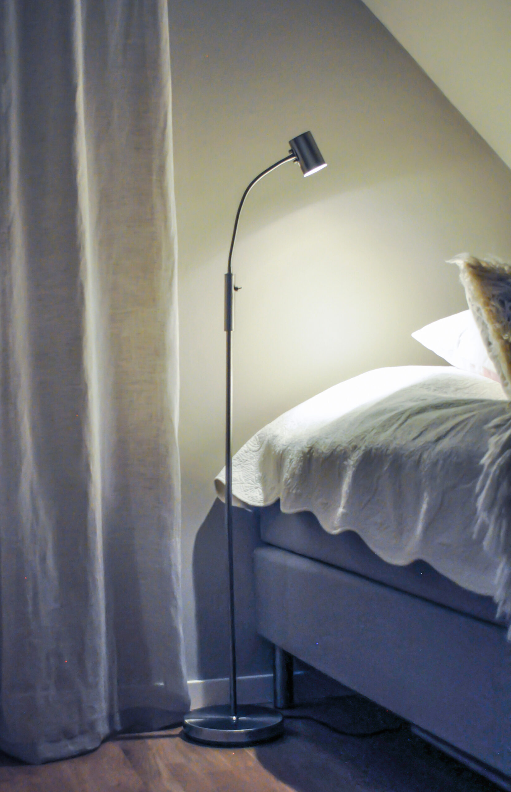 HUGIN golvlampa - Bild 5